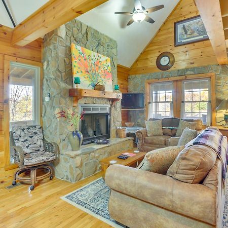 Charming Fancy Gap Cabin With Deck And Gas Grill! 외부 사진