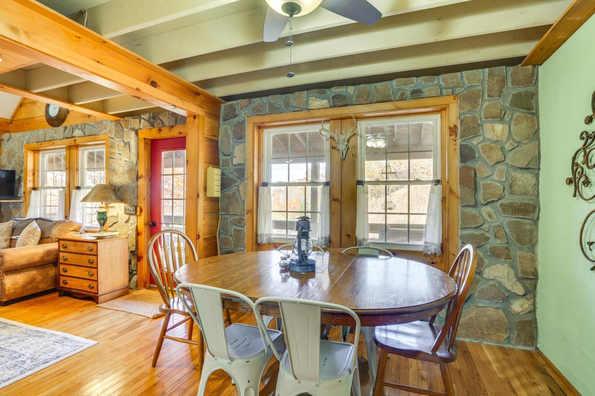 Charming Fancy Gap Cabin With Deck And Gas Grill! 외부 사진